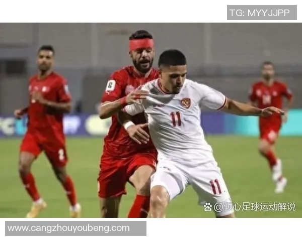 足球球星合影僵硬瞬间揭示了明星背后的真实情感与压力